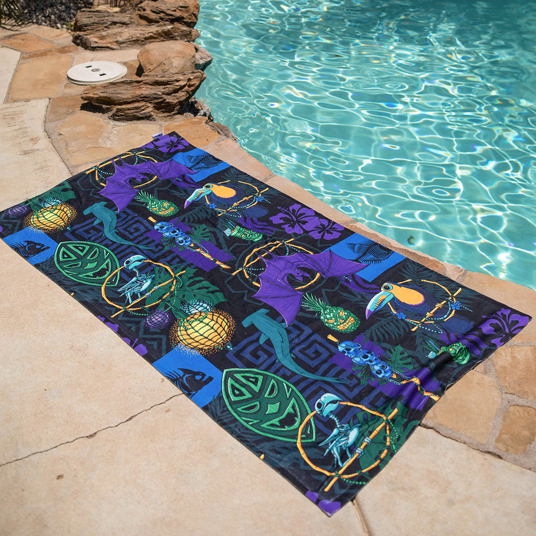 Creepy Cove Towel - Black Mast