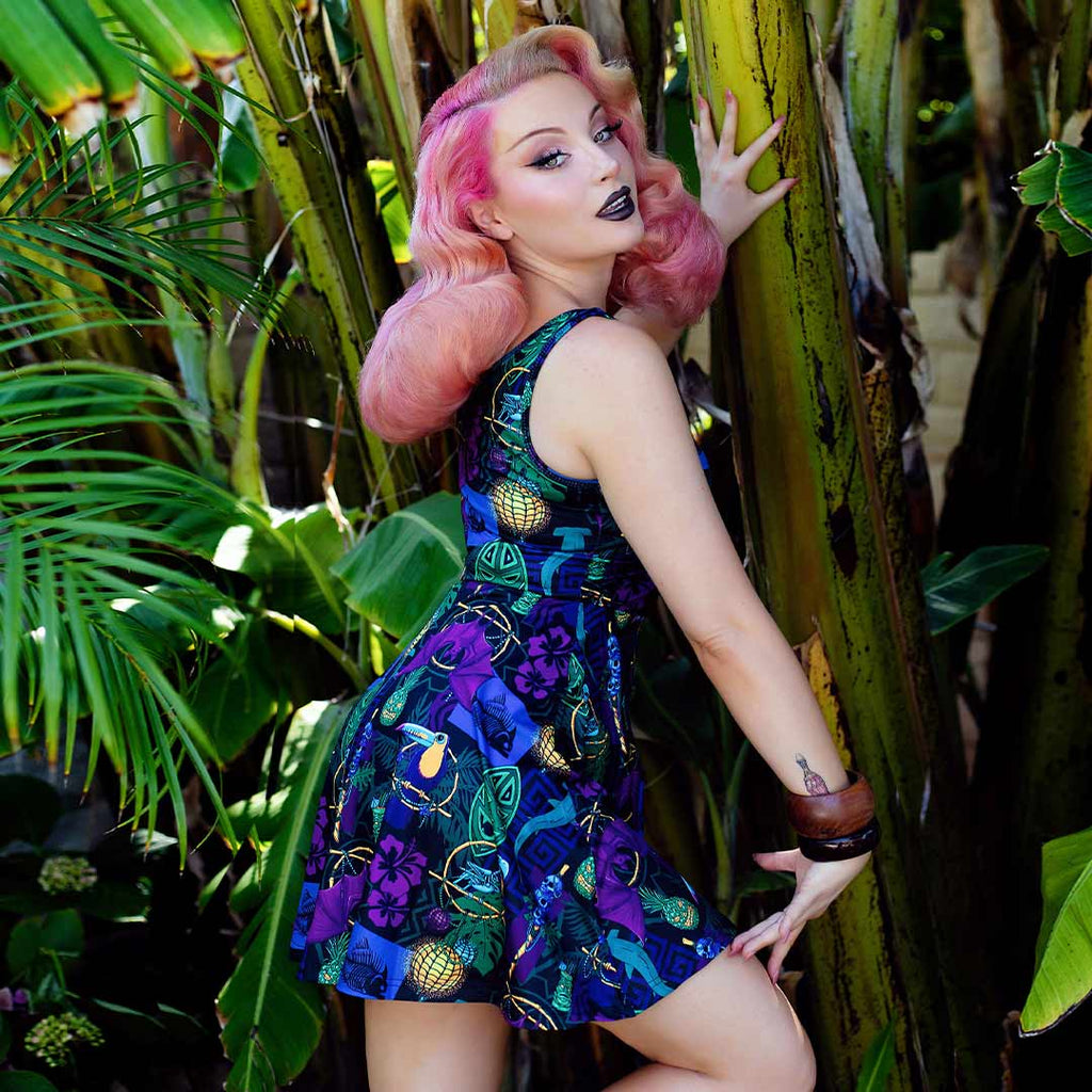 Creepy Cove Dress - Black Mast