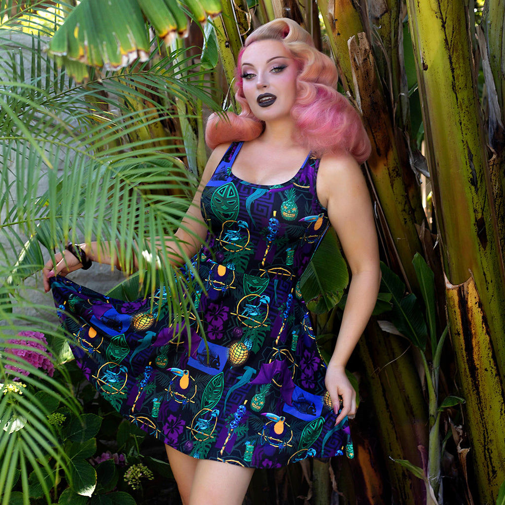 Creepy Cove Dress - Black Mast