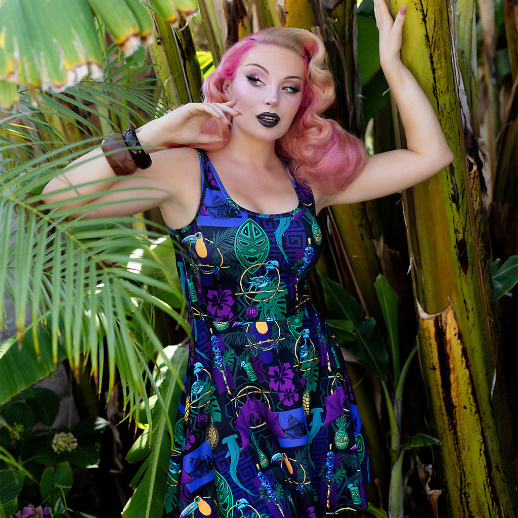 Creepy Cove Dress - Black Mast