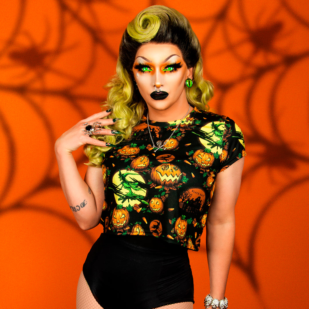 Hallow Haunts Crop Tee