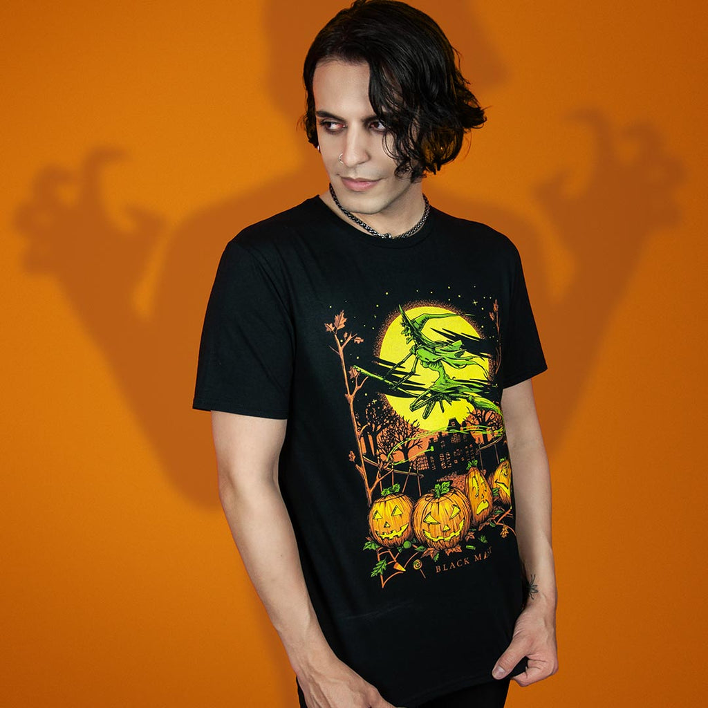 Hallow Haunts Graphic T-shirt - Black Mast