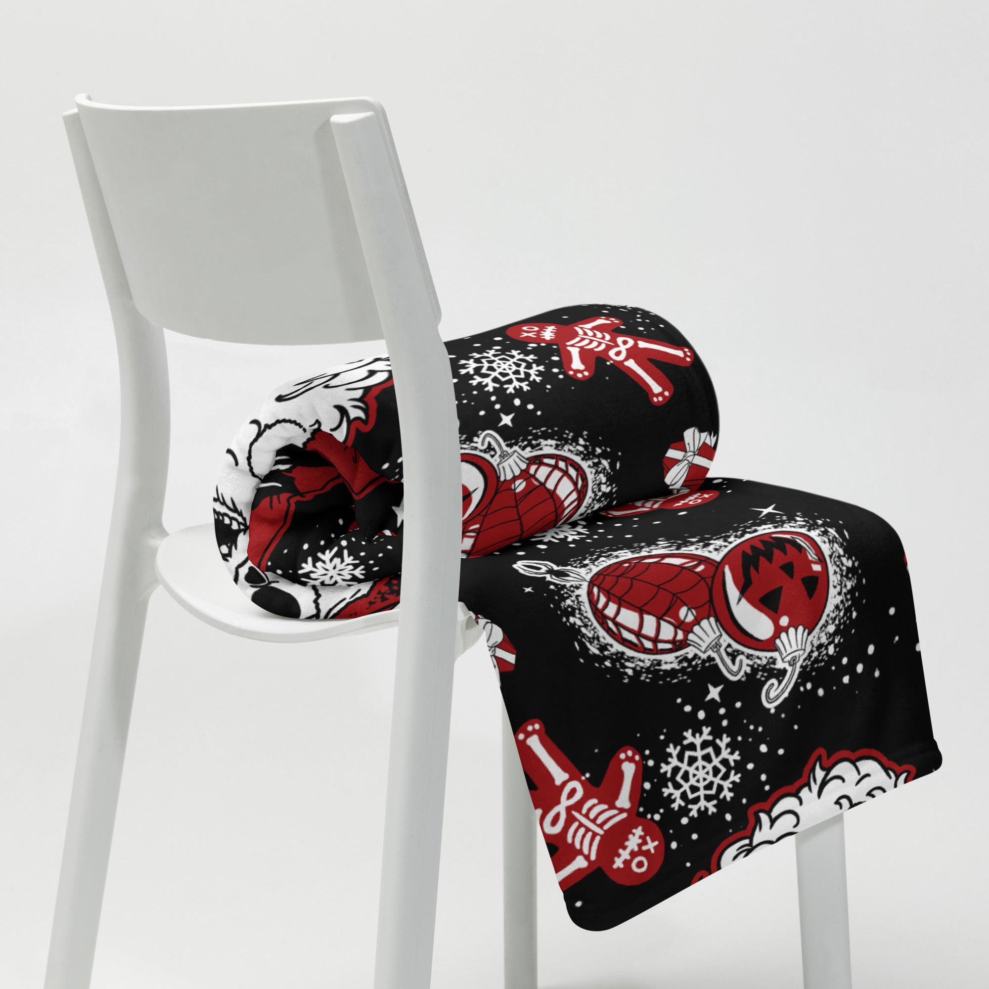 Skelly Claus Fuzzy Throw Blanket - Black Mast